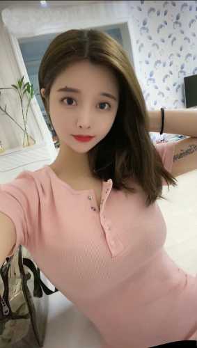 性感辣妹，有颜有身材！半良家放纵寻刺激 偷情的快感