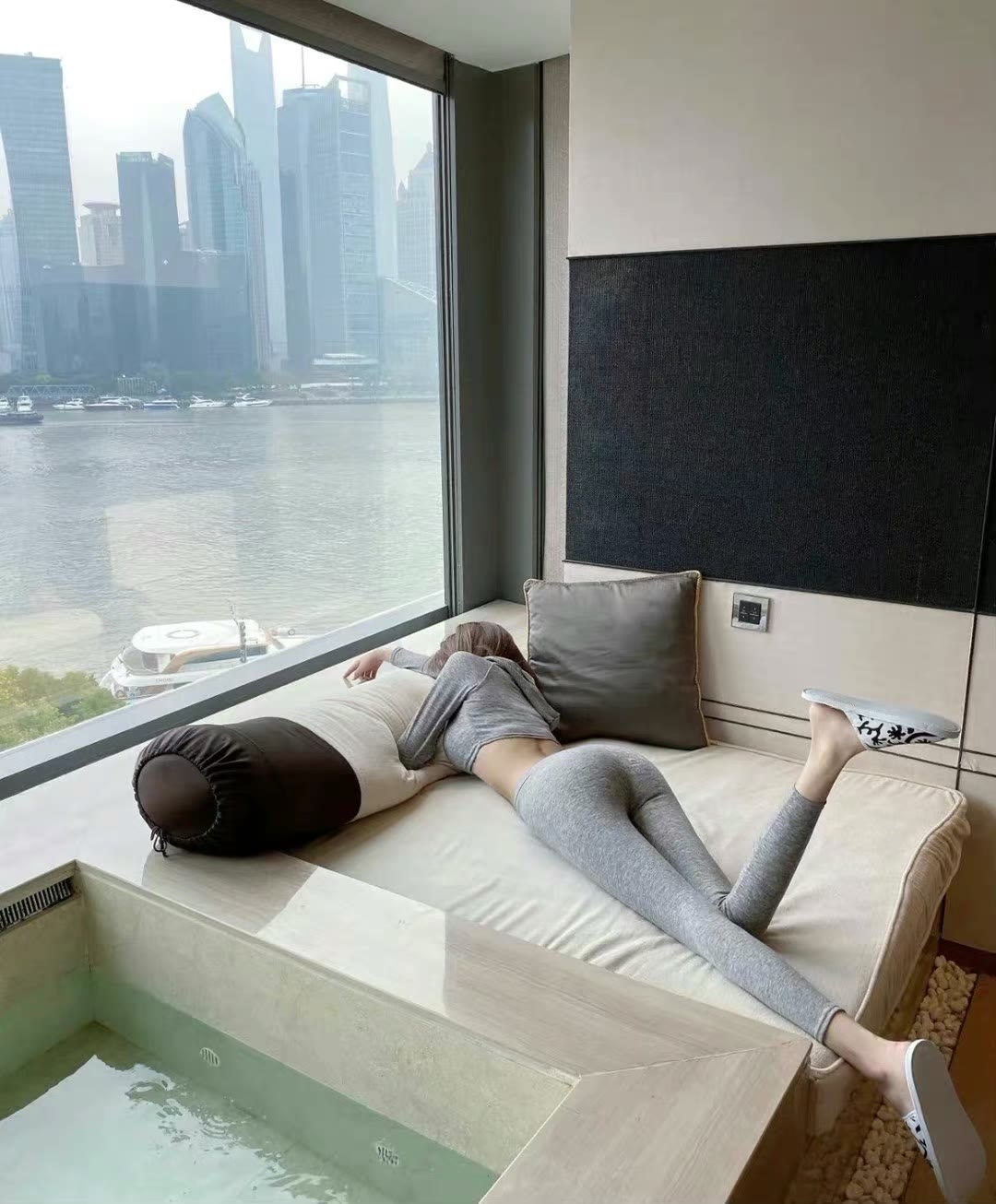 高端优选，几个姐妹合租的，诚信安全